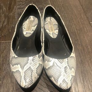 Steve Madden Snake Skin flats